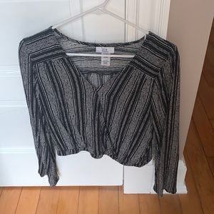 Black and white strip long crop flowy sleeve top